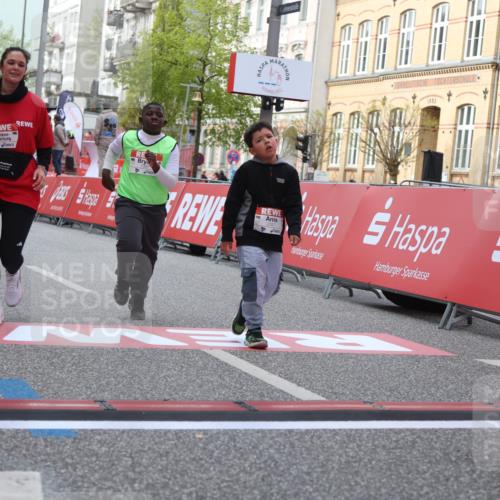 25.04.2026 - Das Zehntel Strokosch-Dieckow http://msf.ph/oto/9618690 25.04.2026 09:12:01 Ziel 1230, 1391, 1801, 2557, 3280, 3586 meine-sportfotos.de