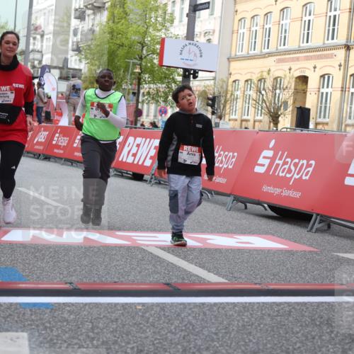 25.04.2026 - Das Zehntel Strokosch-Dieckow http://msf.ph/oto/9618700 25.04.2026 09:12:01 Ziel 1230, 1391, 1801, 2557, 3280, 3586 meine-sportfotos.de