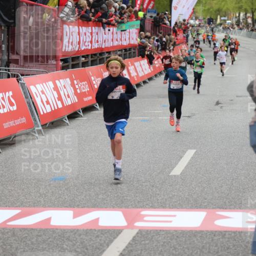 25.04.2026 - Das Zehntel Strokosch-Dieckow http://msf.ph/oto/9618718 25.04.2026 08:48:59 Ziel 2058, 2796, 2815, 3222, 3574 meine-sportfotos.de