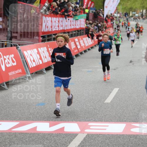 25.04.2026 - Das Zehntel Strokosch-Dieckow http://msf.ph/oto/9618728 25.04.2026 08:48:59 Ziel 2058, 2796, 2815, 3222, 3574 meine-sportfotos.de