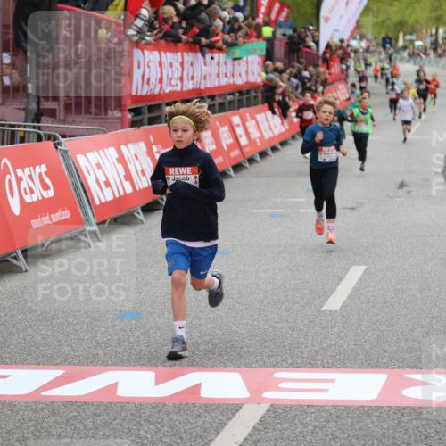25.04.2026 - Das Zehntel Strokosch-Dieckow http://msf.ph/oto/9618738 25.04.2026 08:48:59 Ziel 2058, 2796, 2815, 3222, 3574 meine-sportfotos.de