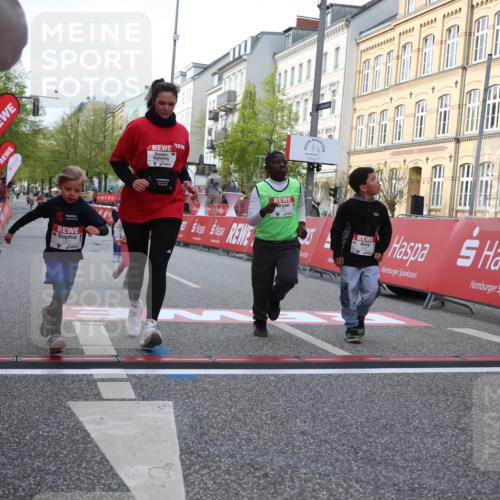 25.04.2026 - Das Zehntel Strokosch-Dieckow http://msf.ph/oto/9618743 25.04.2026 09:12:02 Ziel 1391, 1801, 2557, 3586 meine-sportfotos.de