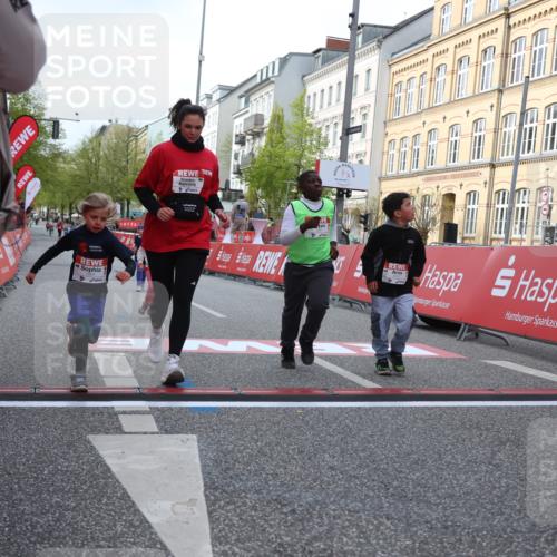 25.04.2026 - Das Zehntel Strokosch-Dieckow http://msf.ph/oto/9618751 25.04.2026 09:12:02 Ziel 1391, 1801, 2557, 3586 meine-sportfotos.de