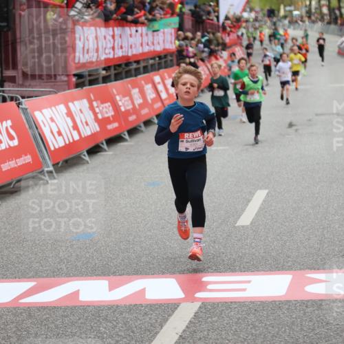 25.04.2026 - Das Zehntel Strokosch-Dieckow http://msf.ph/oto/9618762 25.04.2026 08:49:01 Ziel 2058, 2815, 3222, 3574, 4063 meine-sportfotos.de