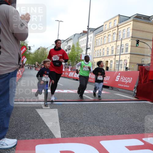 25.04.2026 - Das Zehntel Strokosch-Dieckow http://msf.ph/oto/9618770 25.04.2026 09:12:02 Ziel 1391, 1801, 2557, 3586 meine-sportfotos.de