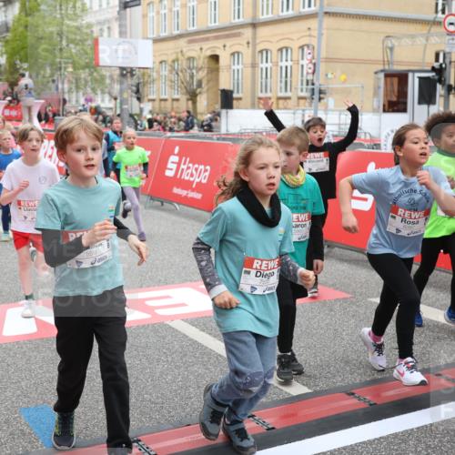 25.04.2026 - Das Zehntel Strokosch-Dieckow http://msf.ph/oto/9618773 25.04.2026 11:00:50 Ziel 5026, 5075, 5078, 5164, 5238, 5429, 5460, 5860, 6257, 6261, 6270, 6274, 6387, 6427, 6556, 6608, 6643, 6654, 6661, 6671, 6742, 7033, 7057, 7066, 7076, 7081, 7235, 7241, 7371, 7372, 7384, 7535, 7559, 7644, 7657, 7761 meine-sportfotos.de