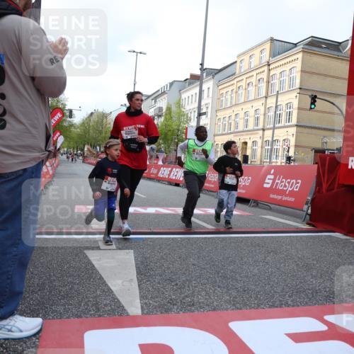 25.04.2026 - Das Zehntel Strokosch-Dieckow http://msf.ph/oto/9618778 25.04.2026 09:12:02 Ziel 1391, 1801, 2557, 3586 meine-sportfotos.de