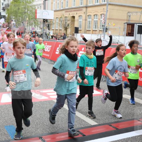 25.04.2026 - Das Zehntel Strokosch-Dieckow http://msf.ph/oto/9618783 25.04.2026 11:00:50 Ziel 5026, 5075, 5078, 5164, 5238, 5429, 5460, 5860, 6257, 6261, 6270, 6274, 6387, 6427, 6556, 6608, 6643, 6654, 6661, 6671, 6742, 7033, 7057, 7066, 7076, 7081, 7235, 7241, 7371, 7372, 7384, 7535, 7559, 7644, 7657, 7761 meine-sportfotos.de
