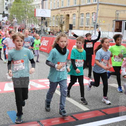 25.04.2026 - Das Zehntel Strokosch-Dieckow http://msf.ph/oto/9618793 25.04.2026 11:00:50 Ziel 5026, 5075, 5078, 5164, 5238, 5429, 5460, 5860, 6257, 6261, 6270, 6274, 6387, 6427, 6556, 6608, 6643, 6654, 6661, 6671, 6742, 7033, 7057, 7066, 7076, 7081, 7235, 7241, 7371, 7372, 7384, 7535, 7559, 7644, 7657, 7761 meine-sportfotos.de