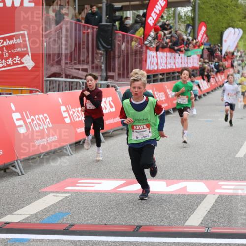 25.04.2026 - Das Zehntel Strokosch-Dieckow http://msf.ph/oto/9618819 25.04.2026 08:49:06 Ziel 1696, 3302, 3574, 3699, 4063 meine-sportfotos.de