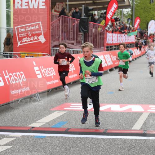 25.04.2026 - Das Zehntel Strokosch-Dieckow http://msf.ph/oto/9618843 25.04.2026 08:49:06 Ziel 1696, 3302, 3574, 3699, 4063 meine-sportfotos.de