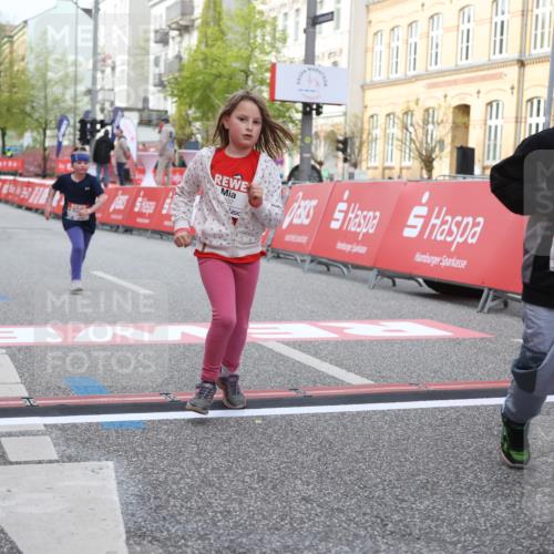 25.04.2026 - Das Zehntel Strokosch-Dieckow http://msf.ph/oto/9618855 25.04.2026 09:12:04 Ziel 1391, 1801, 1803, 2557, 3586 meine-sportfotos.de