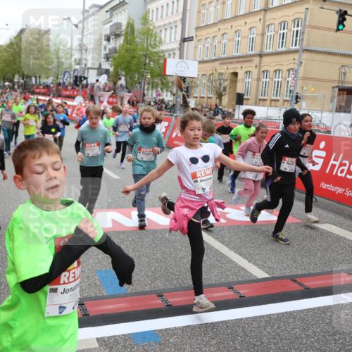 25.04.2026 - Das Zehntel Strokosch-Dieckow http://msf.ph/oto/9618859 25.04.2026 11:00:49 Ziel 5026, 5075, 5078, 5164, 5238, 5402, 5429, 5460, 5860, 6257, 6261, 6387, 6427, 6556, 6608, 6643, 6654, 6661, 6671, 6742, 7033, 7057, 7066, 7078, 7112, 7235, 7241, 7330, 7371, 7372, 7384, 7535, 7559, 7644, 7657, 7761 meine-sportfotos.de