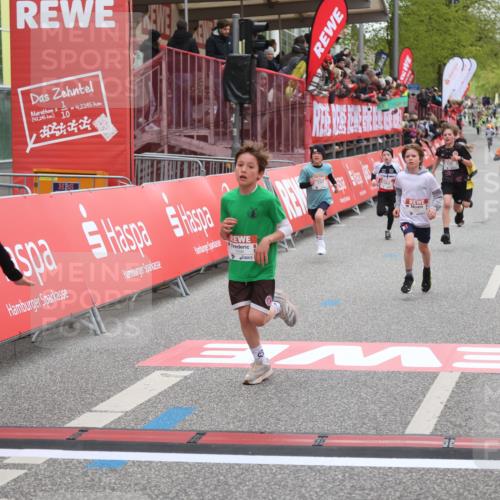 25.04.2026 - Das Zehntel Strokosch-Dieckow http://msf.ph/oto/9618885 25.04.2026 08:49:07 Ziel 1696, 3302, 3567, 3699, 4063 meine-sportfotos.de