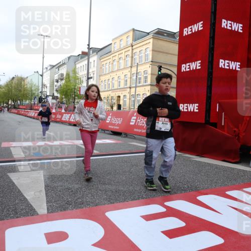 25.04.2026 - Das Zehntel Strokosch-Dieckow http://msf.ph/oto/9618907 25.04.2026 09:12:05 Ziel 1391, 1801, 1803, 2557, 3586 meine-sportfotos.de