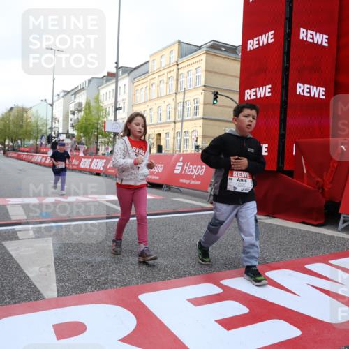 25.04.2026 - Das Zehntel Strokosch-Dieckow http://msf.ph/oto/9618915 25.04.2026 09:12:05 Ziel 1391, 1801, 1803, 2557, 3586 meine-sportfotos.de