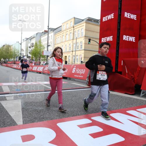 25.04.2026 - Das Zehntel Strokosch-Dieckow http://msf.ph/oto/9618923 25.04.2026 09:12:05 Ziel 1391, 1801, 1803, 2557, 3586 meine-sportfotos.de