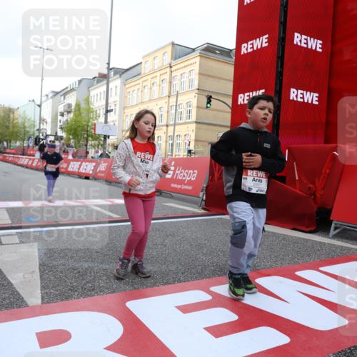 25.04.2026 - Das Zehntel Strokosch-Dieckow http://msf.ph/oto/9618930 25.04.2026 09:12:05 Ziel 1391, 1801, 1803, 2557, 3586 meine-sportfotos.de