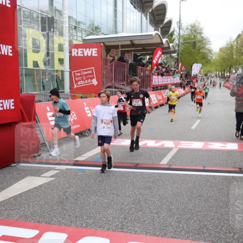 25.04.2026 - Das Zehntel Strokosch-Dieckow http://msf.ph/oto/9618962 25.04.2026 08:49:10 Ziel 1696, 1794, 2042, 2173, 2777, 3123, 3302, 3567, 3699, 3957 meine-sportfotos.de