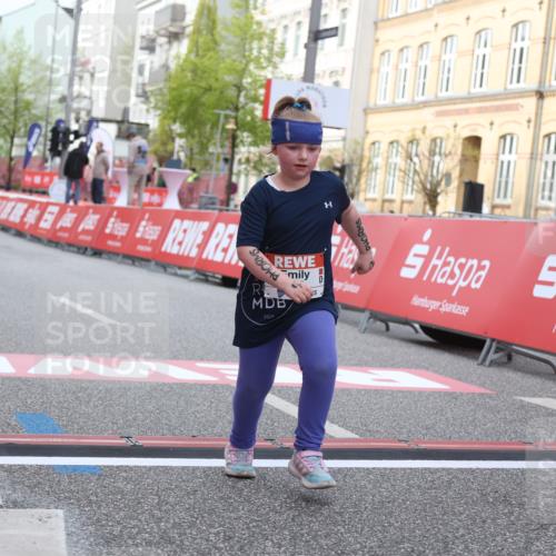 25.04.2026 - Das Zehntel Strokosch-Dieckow http://msf.ph/oto/9618964 25.04.2026 09:12:06 Ziel 1391, 1801, 1803, 2557, 2637, 3586 meine-sportfotos.de