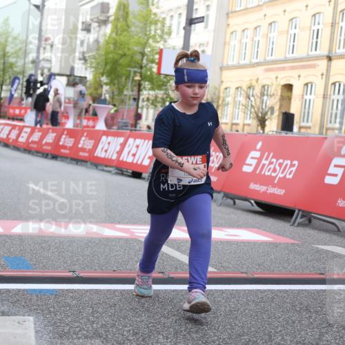 25.04.2026 - Das Zehntel Strokosch-Dieckow http://msf.ph/oto/9618971 25.04.2026 09:12:07 Ziel 1391, 1801, 1803, 2557, 2637 meine-sportfotos.de