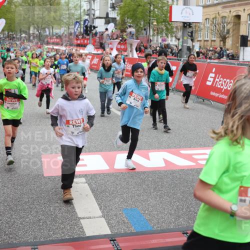 25.04.2026 - Das Zehntel Strokosch-Dieckow http://msf.ph/oto/9618984 25.04.2026 11:00:47 Ziel 5026, 5075, 5078, 5402, 5429, 5860, 6556, 6643, 6654, 6661, 6671, 6742, 6945, 7033, 7057, 7066, 7078, 7112, 7235, 7241, 7330, 7361, 7371, 7372, 7384, 7559, 7644, 7657 meine-sportfotos.de