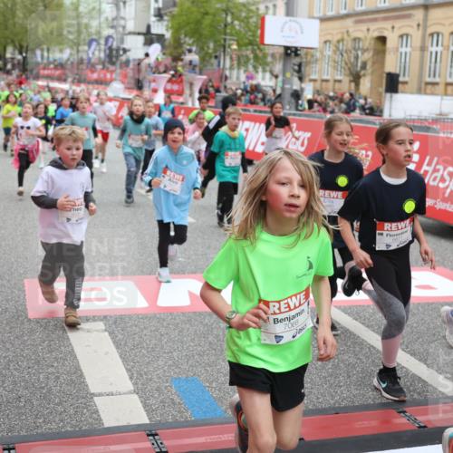 25.04.2026 - Das Zehntel Strokosch-Dieckow http://msf.ph/oto/9618995 25.04.2026 11:00:47 Ziel 5026, 5075, 5078, 5402, 5429, 5860, 6556, 6643, 6654, 6661, 6671, 6742, 6945, 7033, 7057, 7066, 7078, 7112, 7235, 7241, 7330, 7361, 7371, 7372, 7384, 7559, 7644, 7657 meine-sportfotos.de