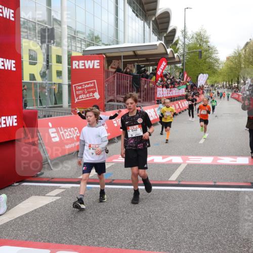 25.04.2026 - Das Zehntel Strokosch-Dieckow http://msf.ph/oto/9618999 25.04.2026 08:49:10 Ziel 1696, 1794, 2042, 2173, 2777, 3123, 3302, 3567, 3699, 3957 meine-sportfotos.de