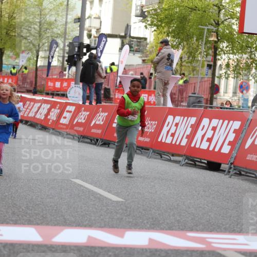 25.04.2026 - Das Zehntel Strokosch-Dieckow http://msf.ph/oto/9619027 25.04.2026 09:12:26 Ziel  meine-sportfotos.de