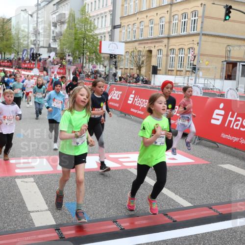 25.04.2026 - Das Zehntel Strokosch-Dieckow http://msf.ph/oto/9619036 25.04.2026 11:00:47 Ziel 5026, 5075, 5078, 5402, 5429, 5860, 6556, 6643, 6654, 6661, 6671, 6742, 6945, 7033, 7057, 7066, 7078, 7112, 7235, 7241, 7330, 7361, 7371, 7372, 7384, 7559, 7644, 7657 meine-sportfotos.de