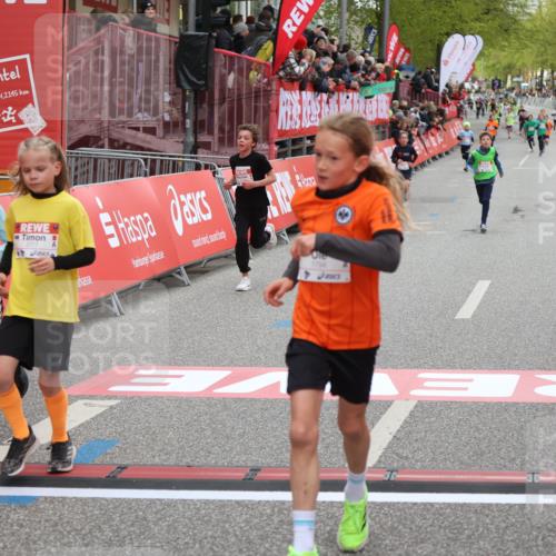 25.04.2026 - Das Zehntel Strokosch-Dieckow http://msf.ph/oto/9619046 25.04.2026 08:49:13 Ziel 1696, 1788, 1794, 2042, 2173, 2777, 3123, 3567, 3672, 3699, 3957 meine-sportfotos.de