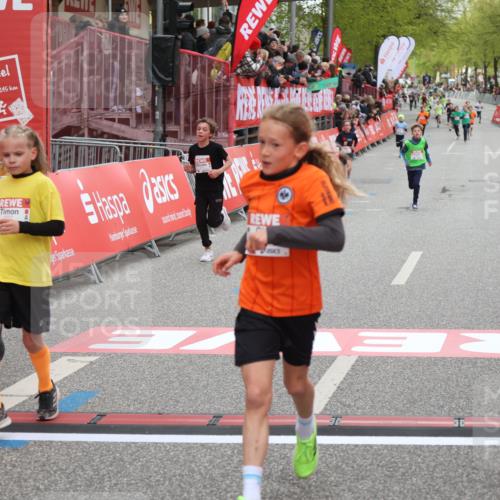 25.04.2026 - Das Zehntel Strokosch-Dieckow http://msf.ph/oto/9619061 25.04.2026 08:49:13 Ziel 1696, 1788, 1794, 2042, 2173, 2777, 3123, 3567, 3672, 3699, 3957 meine-sportfotos.de
