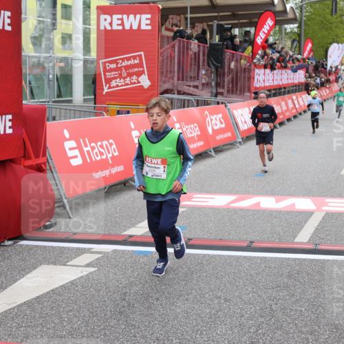 25.04.2026 - Das Zehntel Strokosch-Dieckow http://msf.ph/oto/9619166 25.04.2026 08:49:18 Ziel 1788, 1794, 1858, 2777, 3328, 3672 meine-sportfotos.de