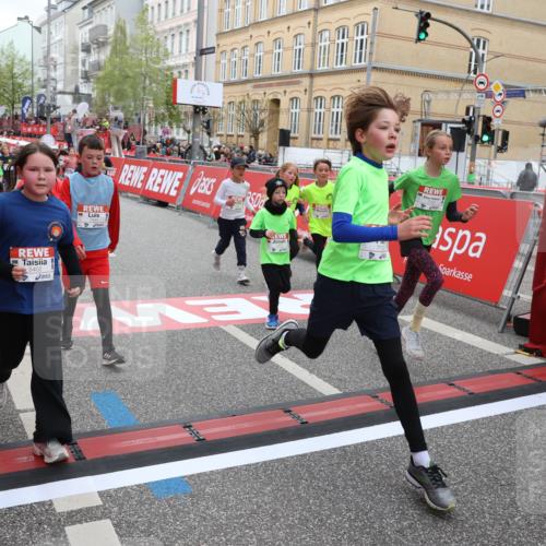 25.04.2026 - Das Zehntel Strokosch-Dieckow http://msf.ph/oto/9619176 25.04.2026 11:00:43 Ziel 5240, 5245, 5248, 5343, 5352, 5353, 5402, 5429, 5635, 5836, 5960, 6438, 6643, 6945, 7067, 7078, 7112, 7235, 7241, 7330, 7361, 7371, 7372, 7384, 7465, 7479, 7644, 7825 meine-sportfotos.de