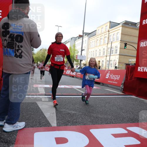 25.04.2026 - Das Zehntel Strokosch-Dieckow http://msf.ph/oto/9619185 25.04.2026 09:12:30 Ziel 2080, 2667, 2678 meine-sportfotos.de