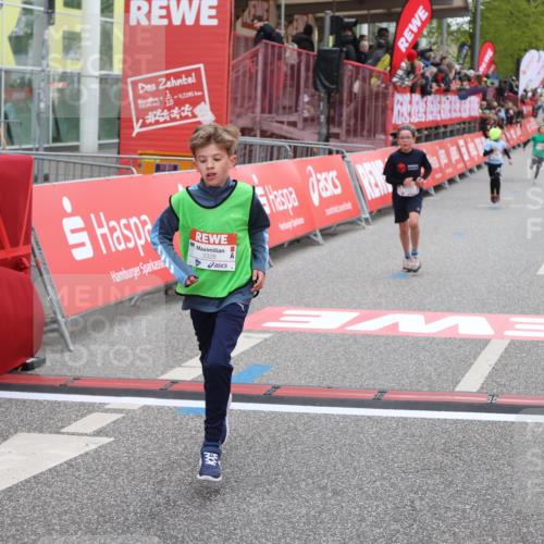 25.04.2026 - Das Zehntel Strokosch-Dieckow http://msf.ph/oto/9619187 25.04.2026 08:49:18 Ziel 1788, 1794, 1858, 2777, 3328, 3672 meine-sportfotos.de