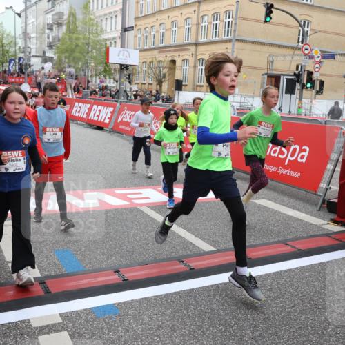 25.04.2026 - Das Zehntel Strokosch-Dieckow http://msf.ph/oto/9619190 25.04.2026 11:00:43 Ziel 5240, 5245, 5248, 5343, 5352, 5353, 5402, 5429, 5635, 5836, 5960, 6438, 6643, 6945, 7067, 7078, 7112, 7235, 7241, 7330, 7361, 7371, 7372, 7384, 7465, 7479, 7644, 7825 meine-sportfotos.de