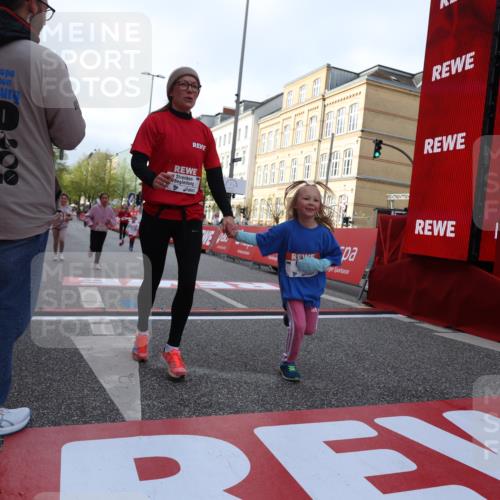 25.04.2026 - Das Zehntel Strokosch-Dieckow http://msf.ph/oto/9619215 25.04.2026 09:12:30 Ziel 2080, 2667, 2678 meine-sportfotos.de