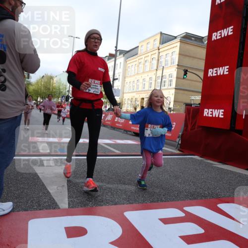 25.04.2026 - Das Zehntel Strokosch-Dieckow http://msf.ph/oto/9619224 25.04.2026 09:12:30 Ziel 2080, 2667, 2678 meine-sportfotos.de