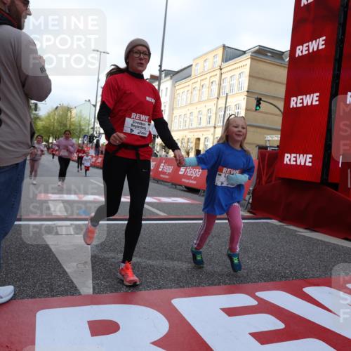 25.04.2026 - Das Zehntel Strokosch-Dieckow http://msf.ph/oto/9619231 25.04.2026 09:12:30 Ziel 2080, 2667, 2678 meine-sportfotos.de