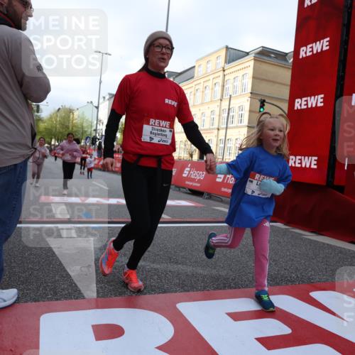 25.04.2026 - Das Zehntel Strokosch-Dieckow http://msf.ph/oto/9619248 25.04.2026 09:12:31 Ziel 2080, 2667, 2678, 3270 meine-sportfotos.de