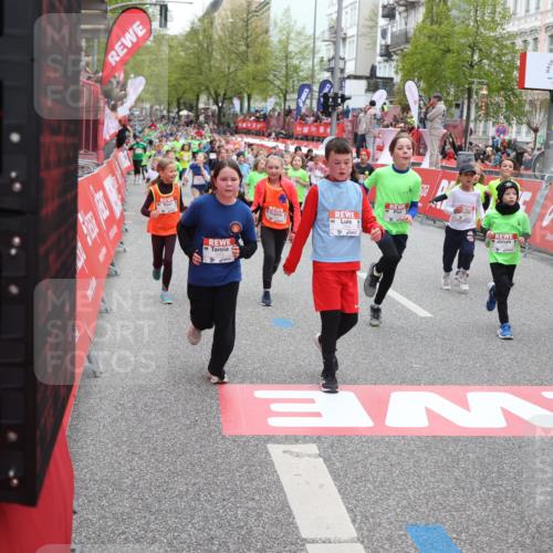 25.04.2026 - Das Zehntel Strokosch-Dieckow http://msf.ph/oto/9619270 25.04.2026 11:00:42 Ziel 5240, 5245, 5248, 5343, 5352, 5353, 5402, 5635, 5836, 5960, 6438, 6632, 6643, 6686, 6874, 6945, 7067, 7078, 7112, 7235, 7241, 7330, 7361, 7371, 7372, 7384, 7465, 7479, 7644, 7660, 7825 meine-sportfotos.de