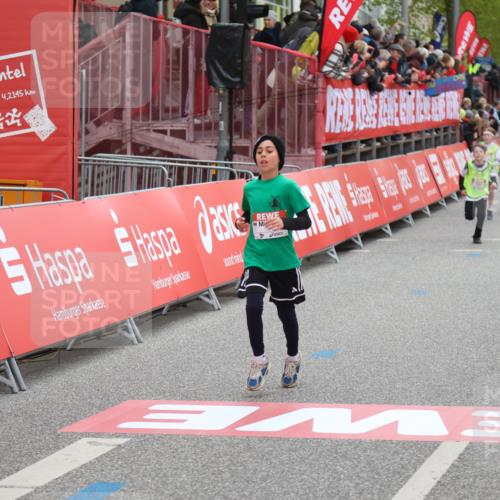25.04.2026 - Das Zehntel Strokosch-Dieckow http://msf.ph/oto/9619308 25.04.2026 08:49:23 Ziel 1194, 1727, 1858, 2502, 3328, 3608 meine-sportfotos.de