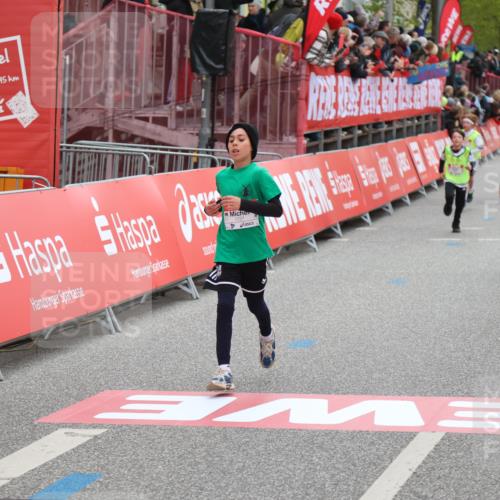 25.04.2026 - Das Zehntel Strokosch-Dieckow http://msf.ph/oto/9619316 25.04.2026 08:49:23 Ziel 1194, 1727, 1858, 2502, 3328, 3608 meine-sportfotos.de