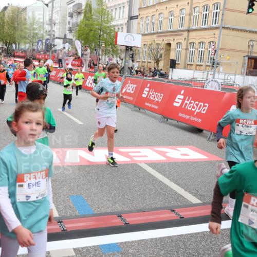 25.04.2026 - Das Zehntel Strokosch-Dieckow http://msf.ph/oto/9619328 25.04.2026 11:00:41 Ziel 5240, 5245, 5248, 5343, 5352, 5353, 5402, 5635, 5836, 5960, 6438, 6632, 6669, 6686, 6874, 6945, 7054, 7067, 7078, 7112, 7330, 7361, 7465, 7479, 7660, 7825, 7859 meine-sportfotos.de