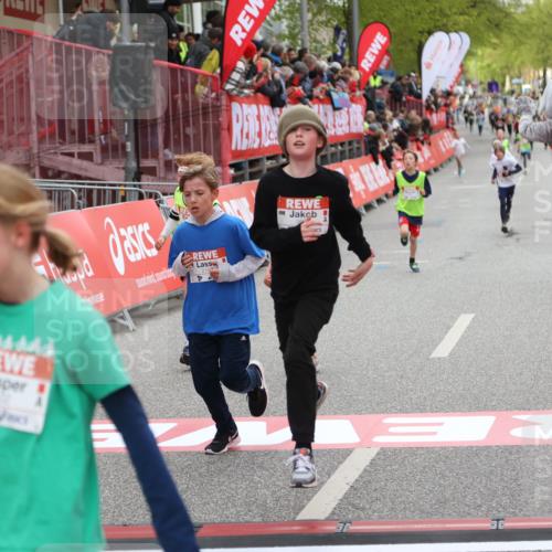 25.04.2026 - Das Zehntel Strokosch-Dieckow http://msf.ph/oto/9619332 25.04.2026 08:49:27 Ziel 1194, 1727, 2153, 2502, 3043, 3223, 3238, 3602, 3608, 3670 meine-sportfotos.de