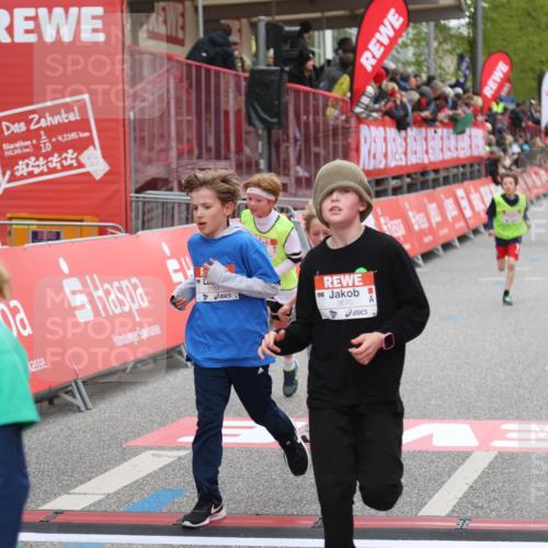 25.04.2026 - Das Zehntel Strokosch-Dieckow http://msf.ph/oto/9619344 25.04.2026 08:49:28 Ziel 1194, 1727, 2153, 2502, 3043, 3223, 3238, 3602, 3608, 3670 meine-sportfotos.de
