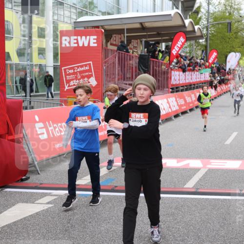 25.04.2026 - Das Zehntel Strokosch-Dieckow http://msf.ph/oto/9619382 25.04.2026 08:49:29 Ziel 1727, 2153, 2502, 3043, 3223, 3238, 3252, 3602, 3608, 3670 meine-sportfotos.de