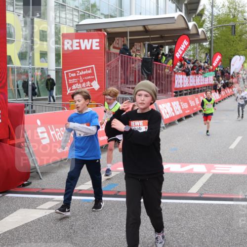 25.04.2026 - Das Zehntel Strokosch-Dieckow http://msf.ph/oto/9619388 25.04.2026 08:49:29 Ziel 1727, 2153, 2502, 3043, 3223, 3238, 3252, 3602, 3608, 3670 meine-sportfotos.de