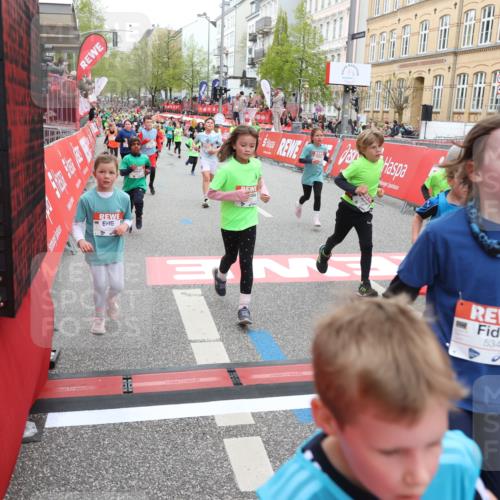 25.04.2026 - Das Zehntel Strokosch-Dieckow http://msf.ph/oto/9619459 25.04.2026 11:00:39 Ziel 5233, 5240, 5245, 5248, 5343, 5352, 5353, 5635, 5690, 5836, 5960, 5995, 6091, 6438, 6632, 6669, 6686, 6874, 6945, 7017, 7054, 7067, 7296, 7410, 7465, 7479, 7660, 7800, 7825, 7859 meine-sportfotos.de